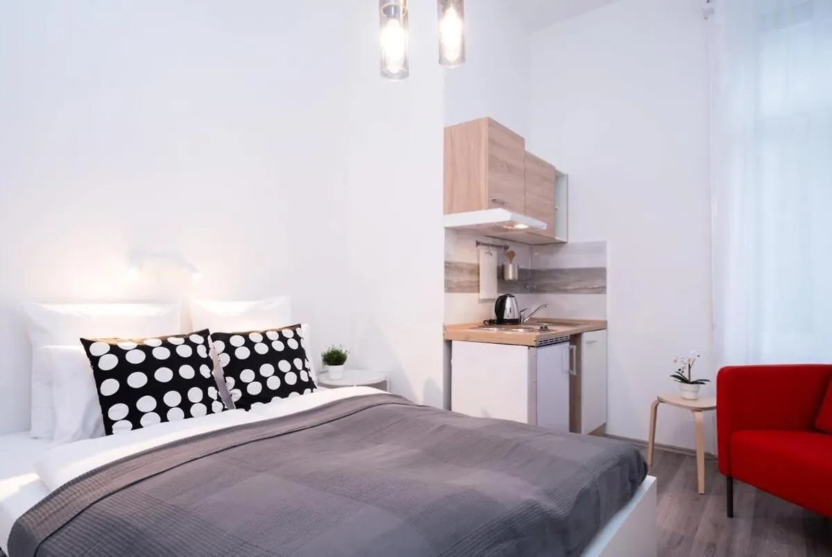Apartment New Comfy Studio At Convenient Location Budapest Hungary