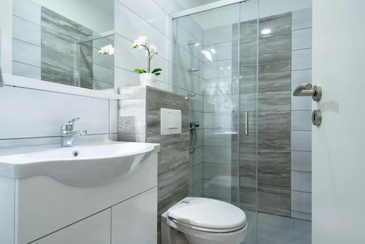 Apartment New Comfy Studio At Convenient Location Budapest Hungary