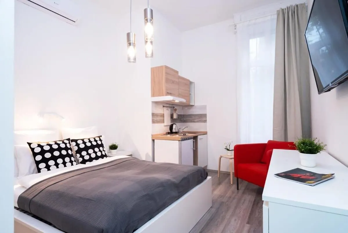 New Comfy Studio At Convenient Location Budapest
